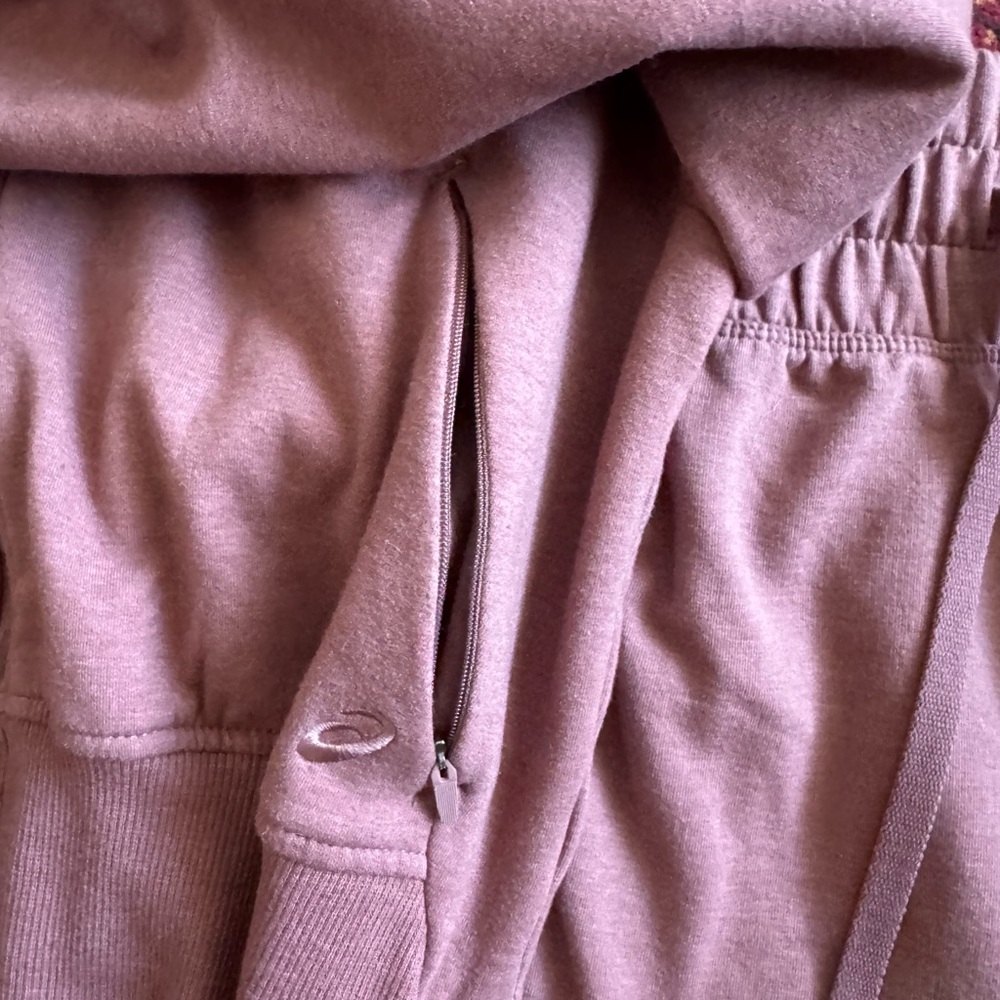 Asics Women's Hoodie and Shorts Set - Picture 2 of 8
